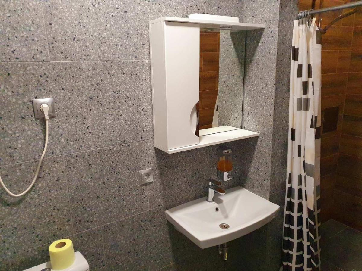 Apartservice In Uzhgorod S39 Buitenkant foto