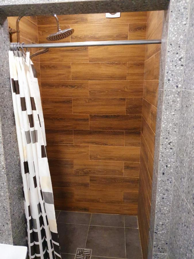 Apartservice In Uzhgorod S39 Buitenkant foto