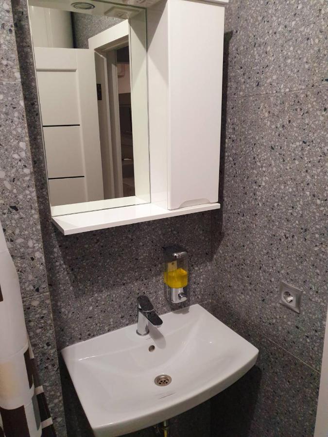 Apartservice In Uzhgorod S39 Buitenkant foto
